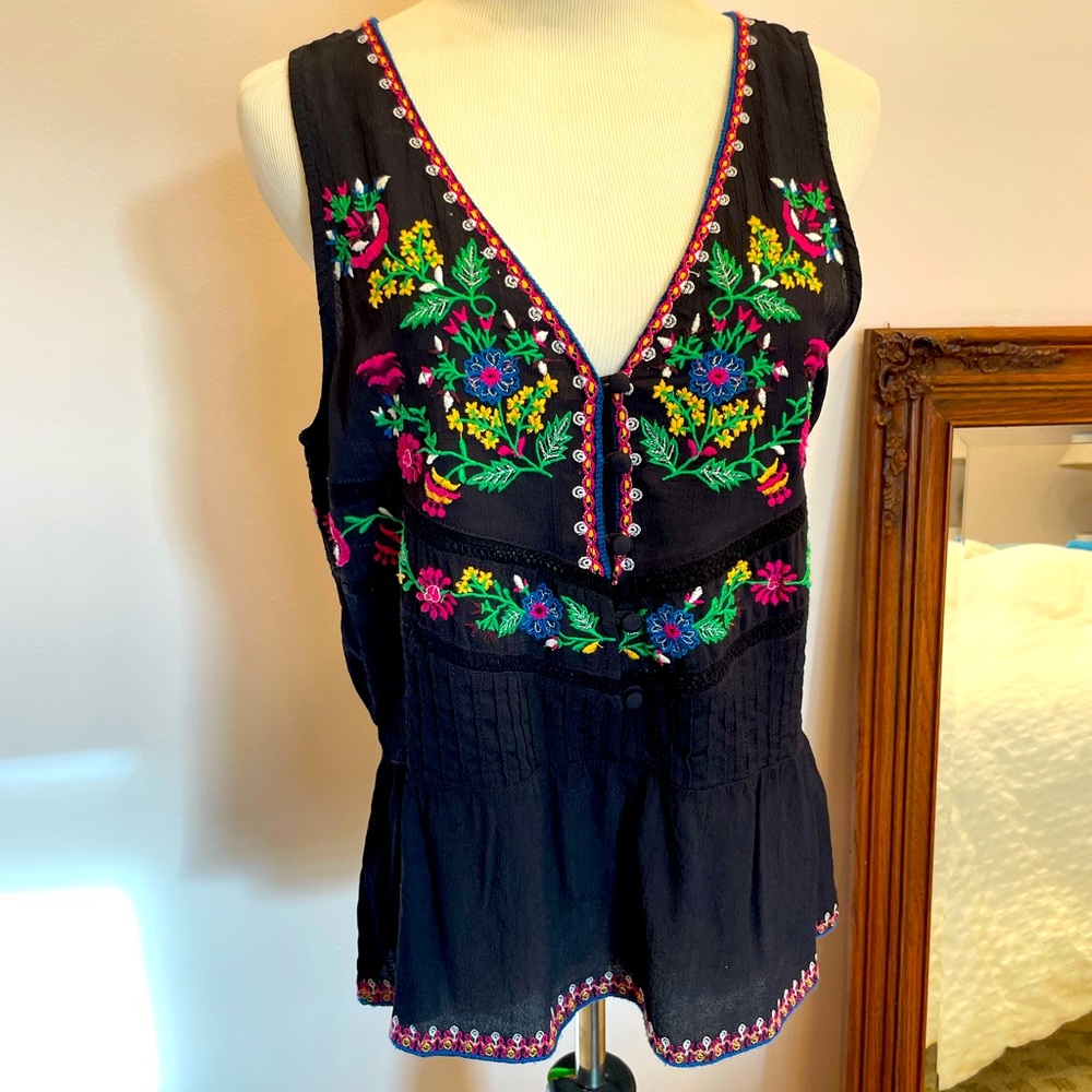 Maeve Embroidered Top